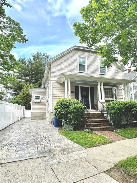11 Moynan St New Bedford MA 02745