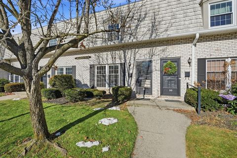 Photo of 29 Plantation Dr #29, Agawam, MA 01001 (MLS # 73462147)