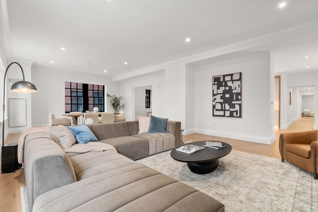 45 Temple St 312