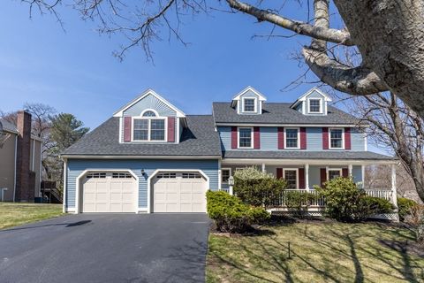 Photo of 17 Duck Road, Reading, MA 01867 (MLS # 73502222)