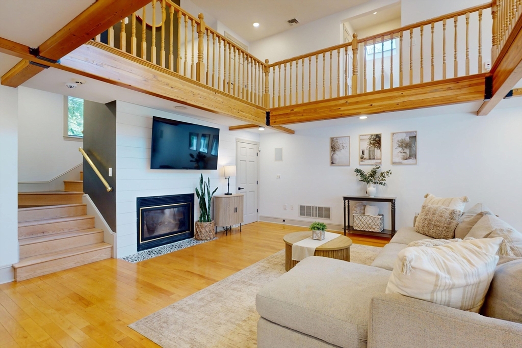 22 Old Cambridge Tpke