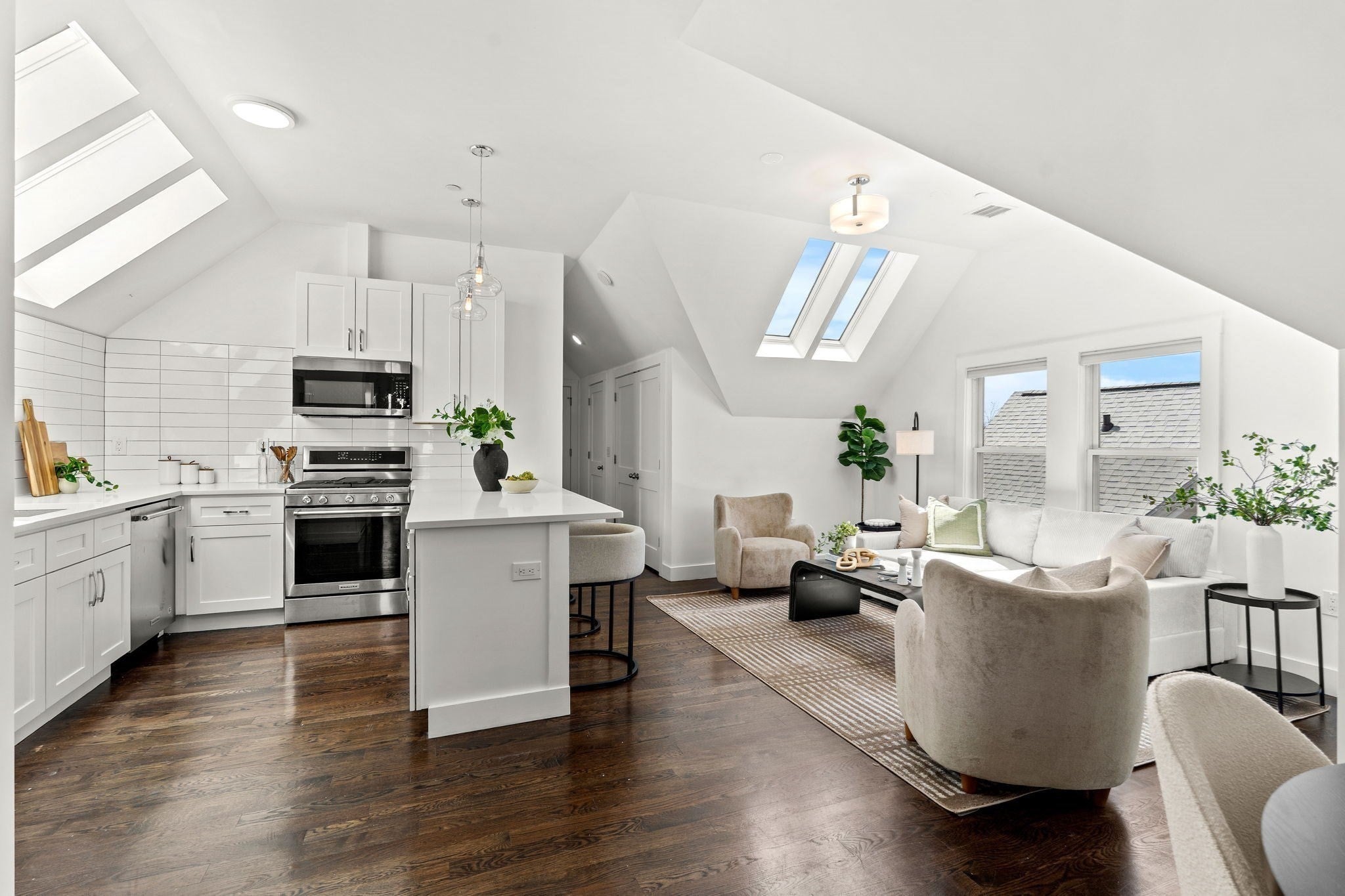 9 Upham Ave