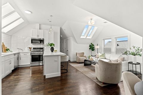 Photo of 9 Upham Ave #3, Boston, MA 02125 (MLS # 73498745)