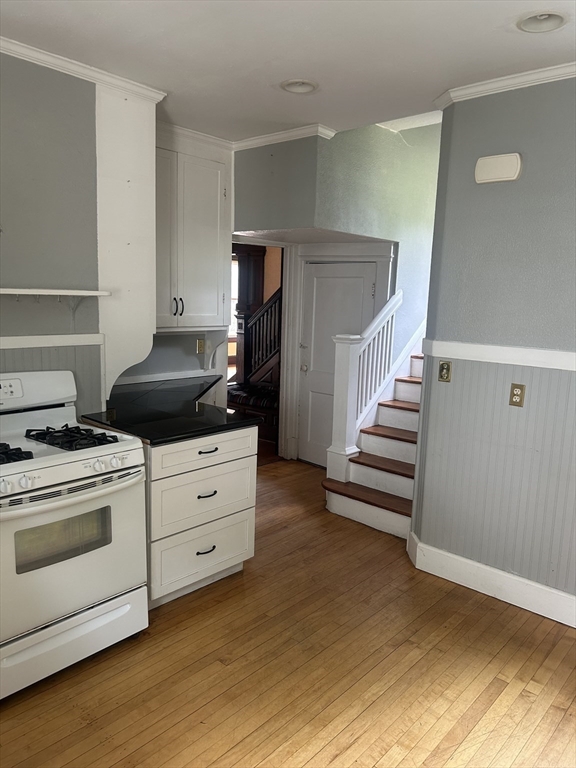 19 Wellesley Rd, Holyoke, MA, 19 Wellesley Rd, Holyoke, MA Photo #8
