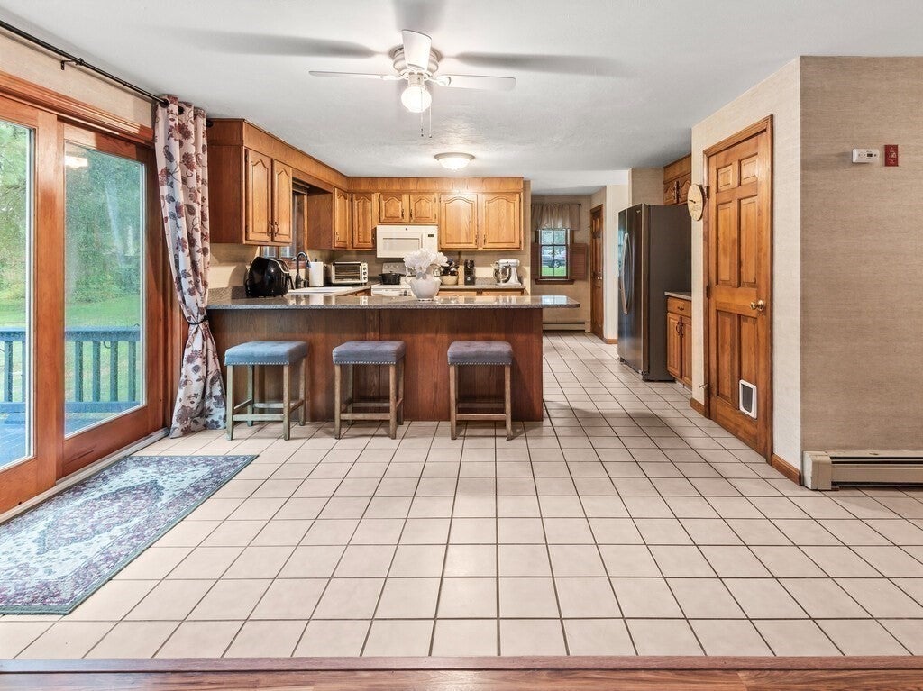 7 Baldwin St, Leicester, MA, 7 Baldwin St, Leicester, MA Photo #4