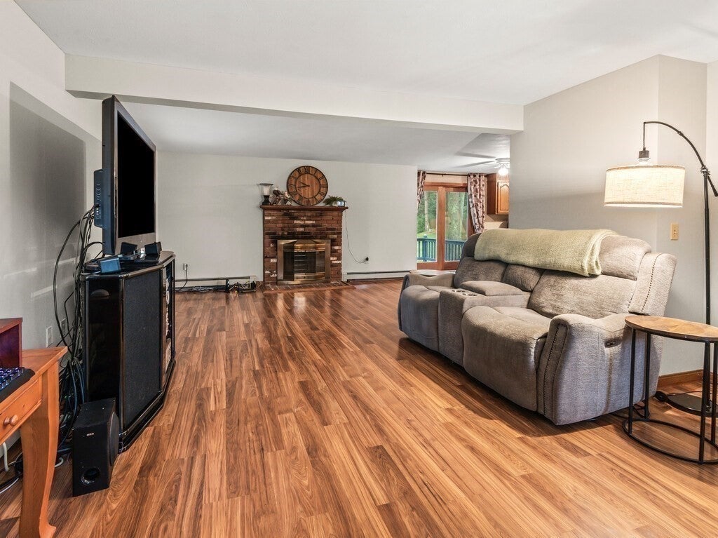 7 Baldwin St, Leicester, MA, 7 Baldwin St, Leicester, MA Photo #7