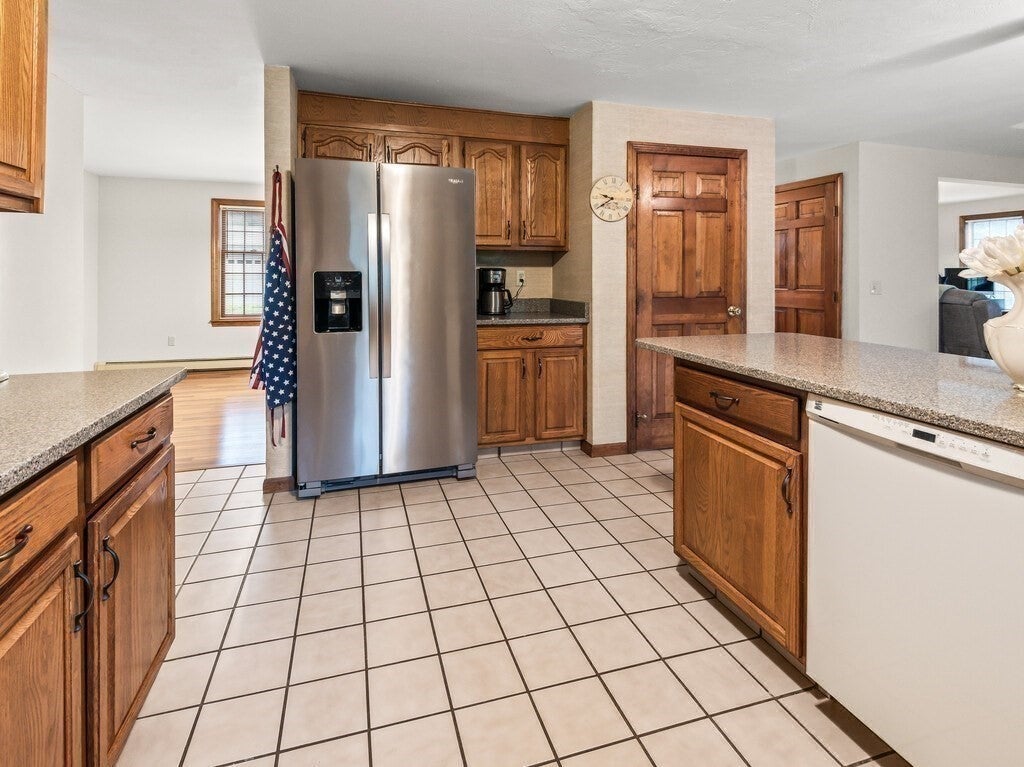7 Baldwin St, Leicester, MA, 7 Baldwin St, Leicester, MA Photo #15