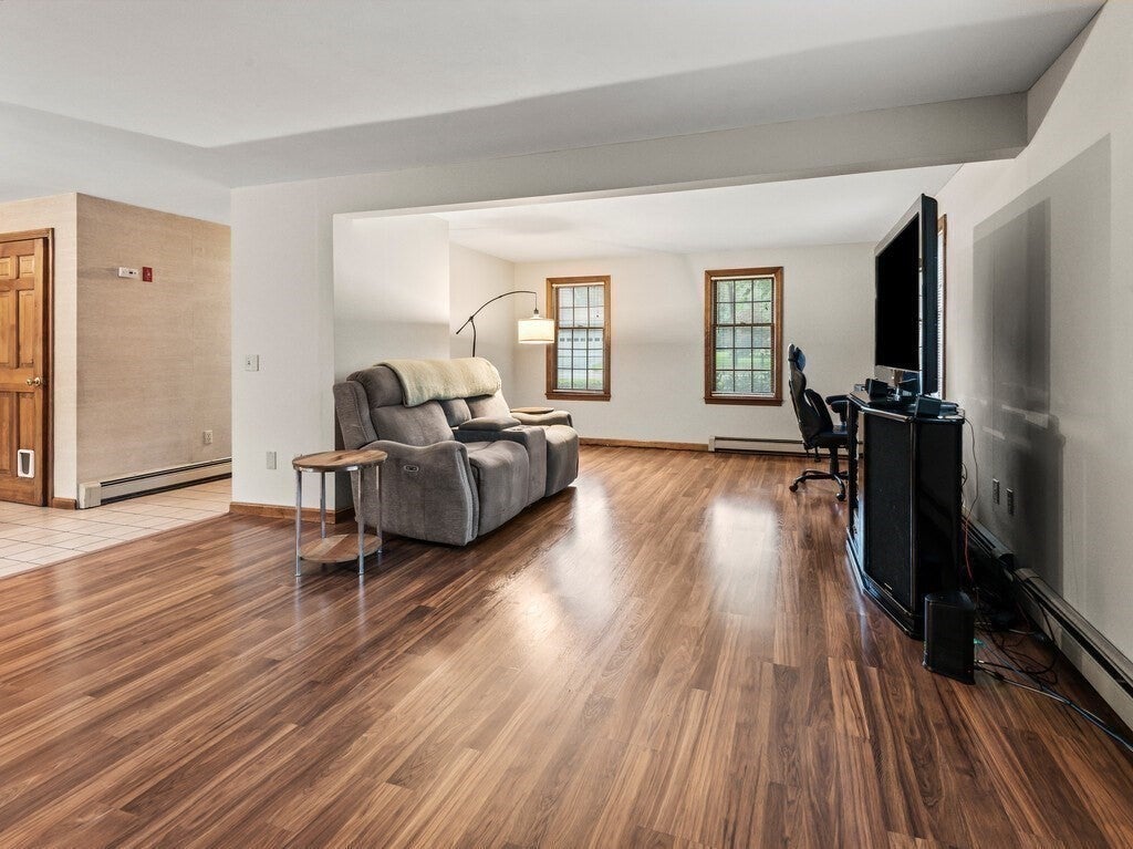 7 Baldwin St, Leicester, MA, 7 Baldwin St, Leicester, MA Photo #8