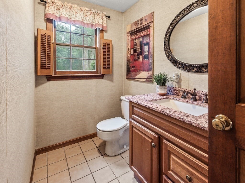 7 Baldwin St, Leicester, MA, 7 Baldwin St, Leicester, MA Photo #12