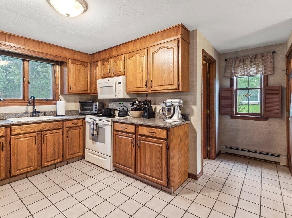 7 Baldwin St, Leicester, MA, 7 Baldwin St, Leicester, MA Photo #13