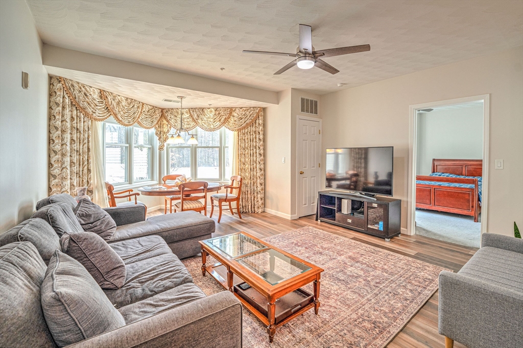 63 Central St 101