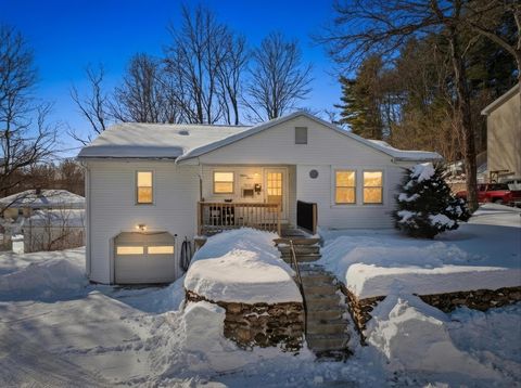 27 Jerome St Southbridge MA 01550