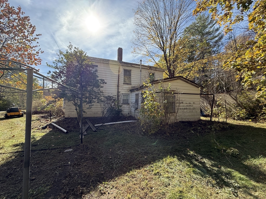 5 Old Coldbrook Rd