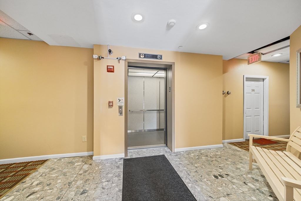 315 Rantoul St 402