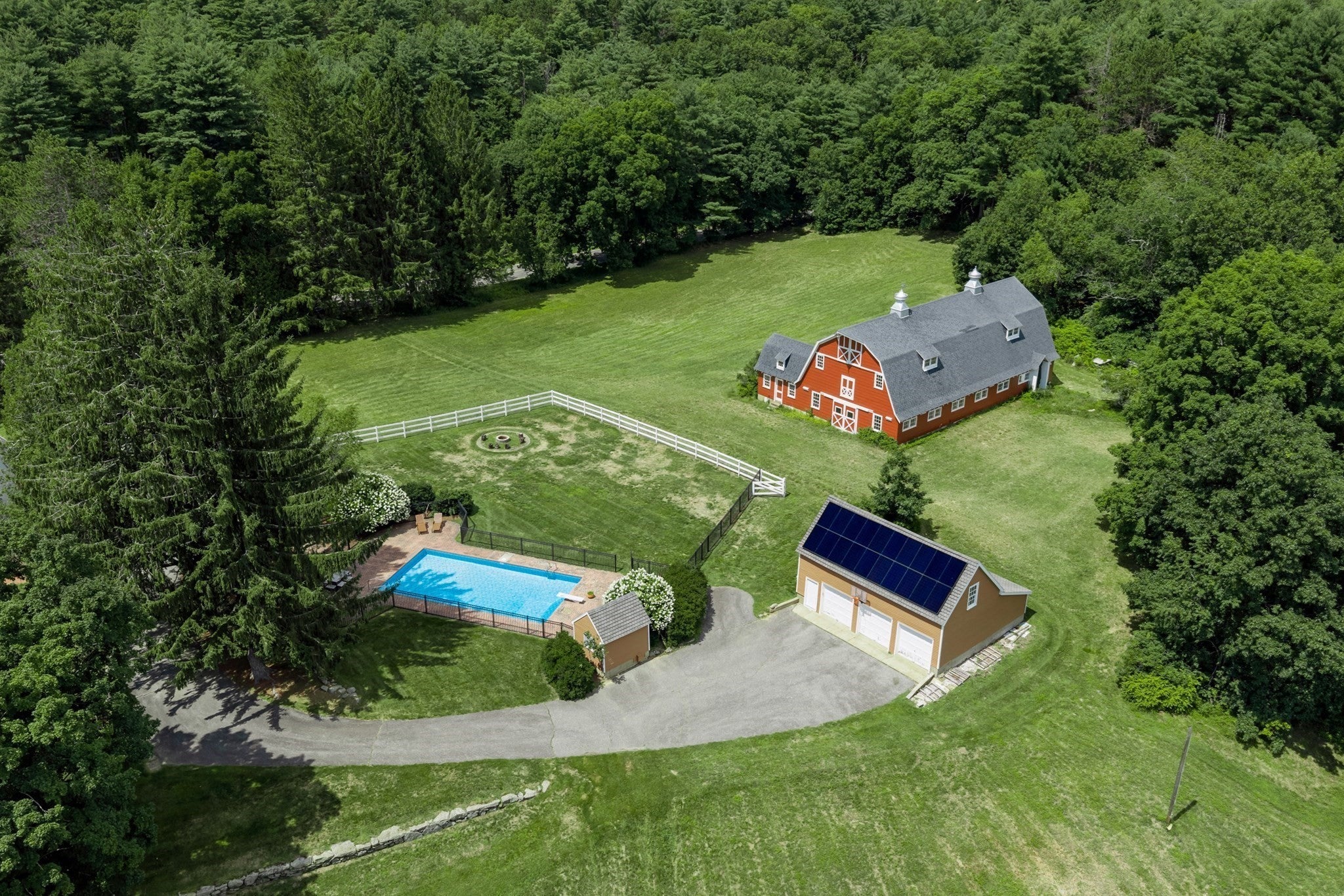 304 Warren Rd