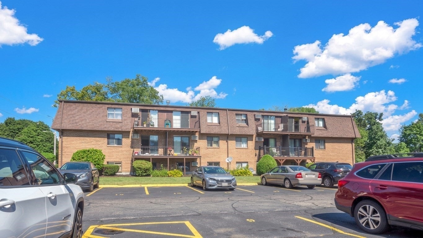 800 County St #8, Taunton, MA Photo #17