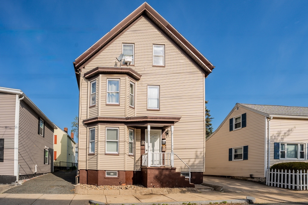 24 Tracey St, Peabody, MA Photo #1