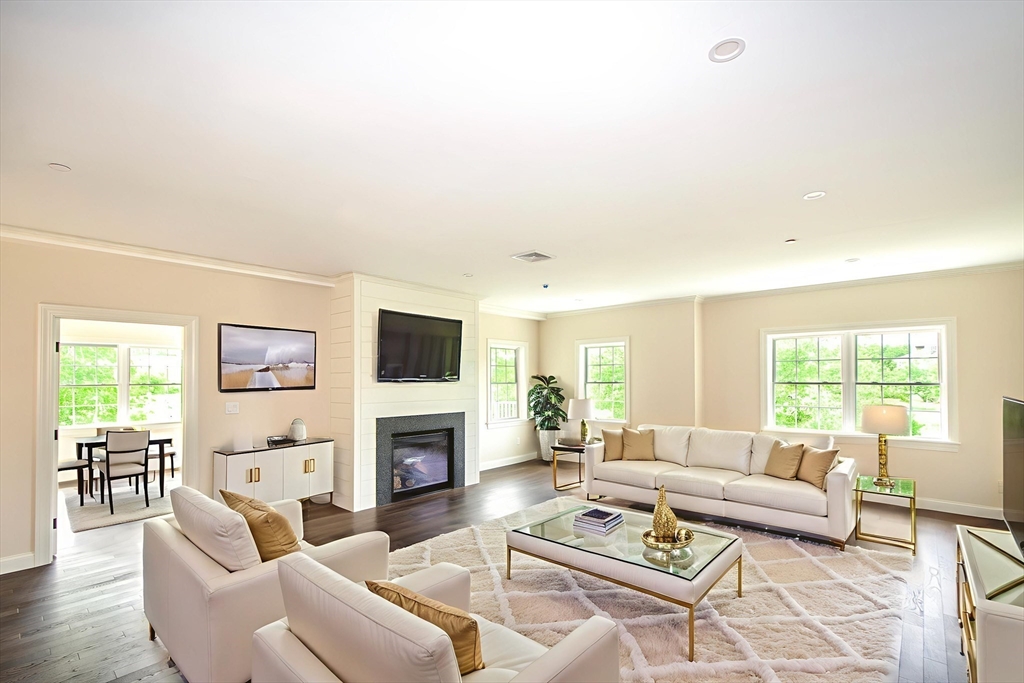 2 Proprietor's Drive 24