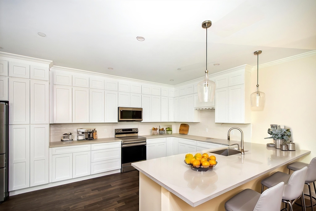 2 Proprietor's Drive 24