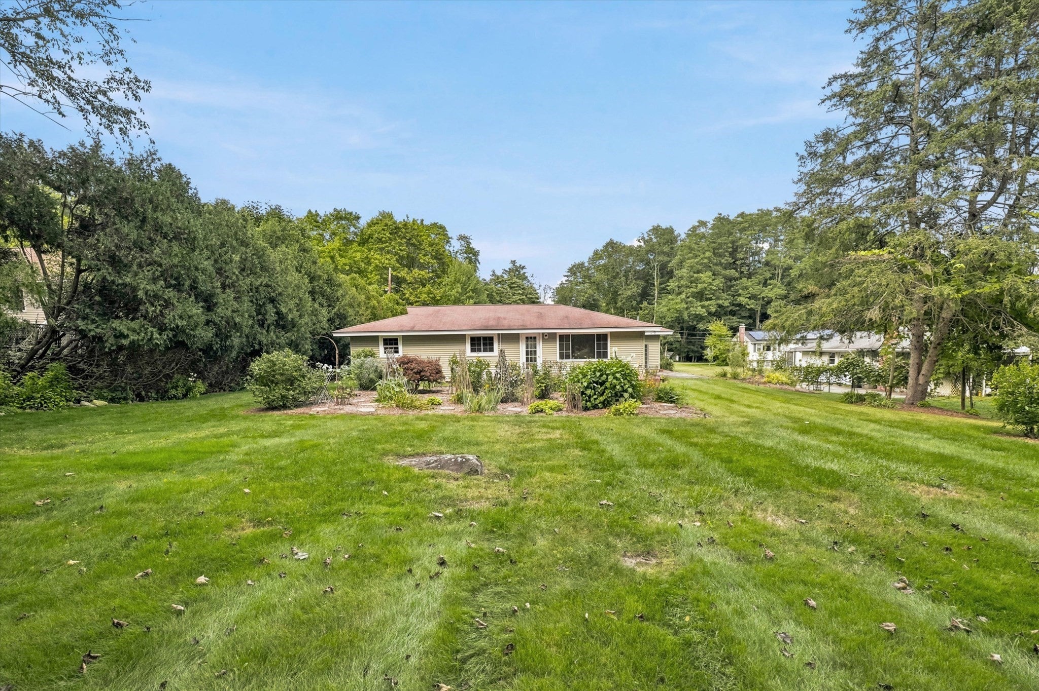 15 Eaton Rd W RD, Framingham, MA Photo #31