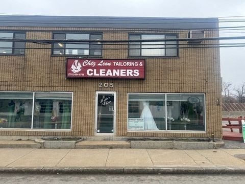 205 Lexington St Waltham MA 02452