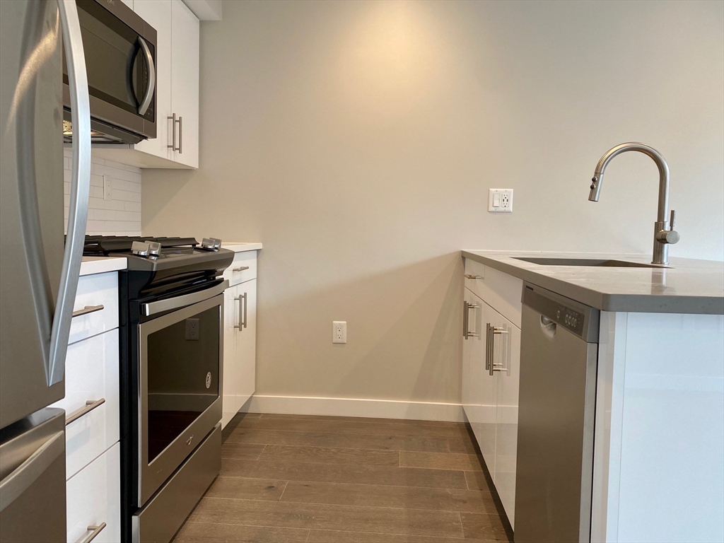 244 Hanover St 610