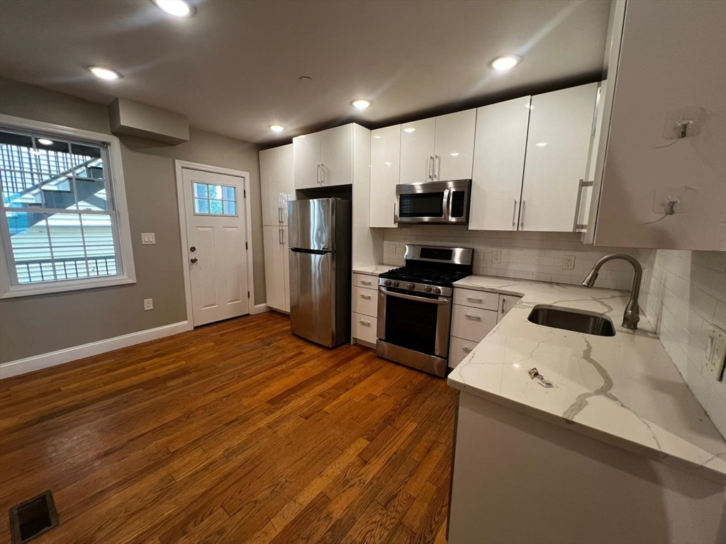 6- Shelby Street 1