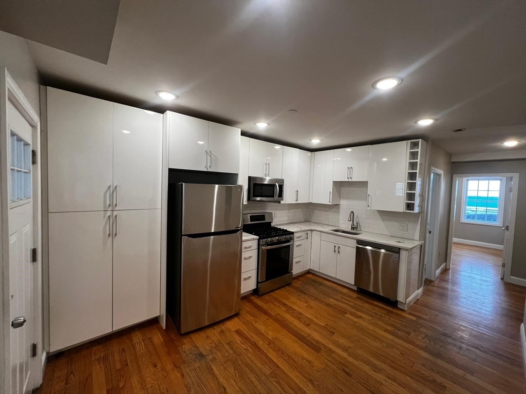 6- Shelby Street 1