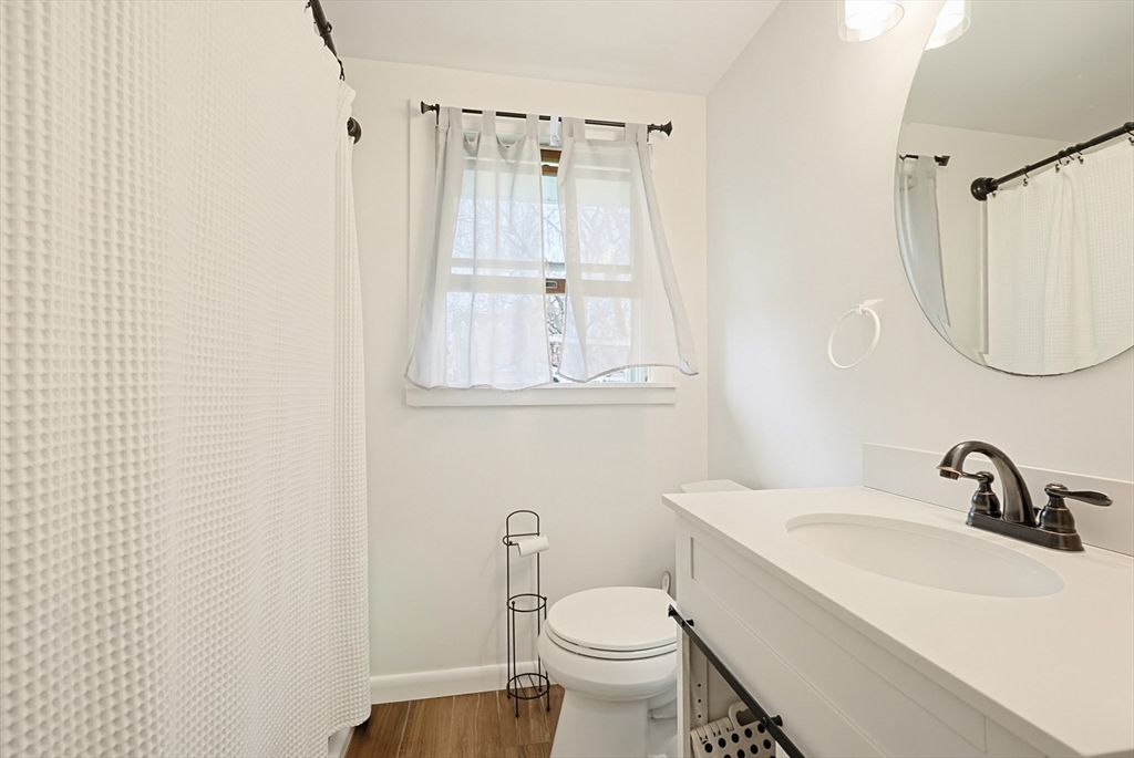 39 Marion St, Holbrook, MA Photo #11