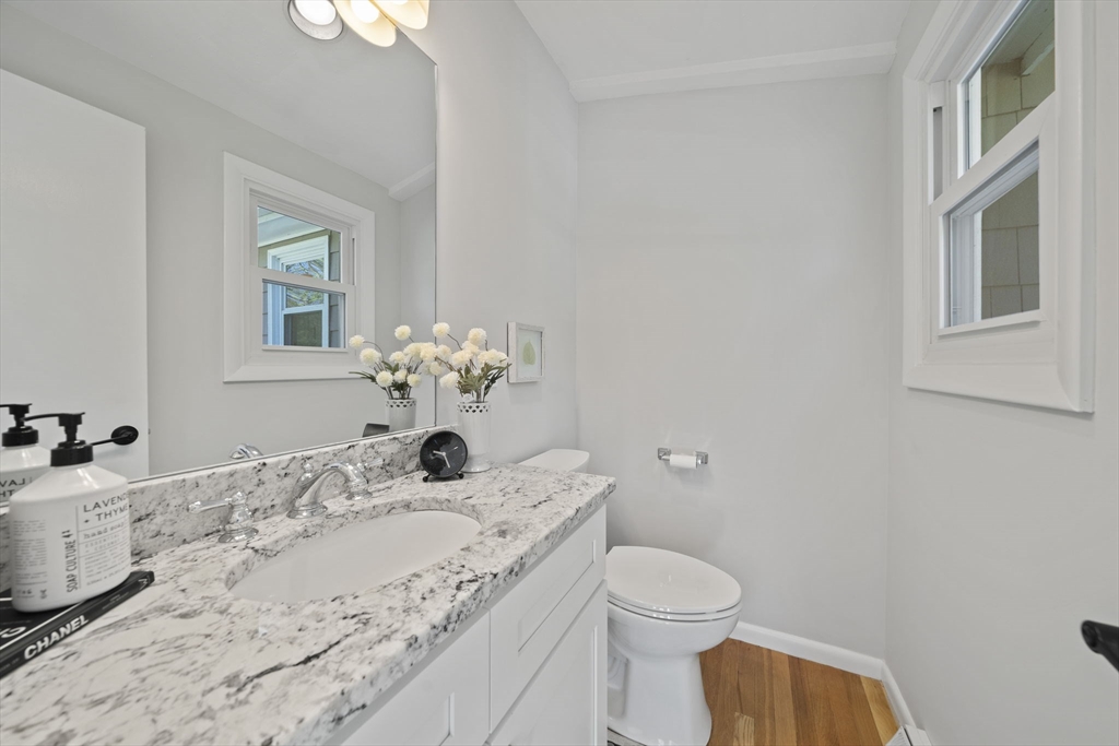 178 Morse St, Sharon, MA Photo #10