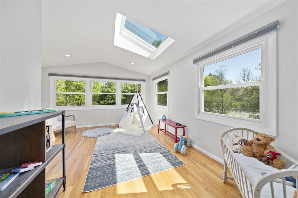 178 Morse St, Sharon, MA Photo #8