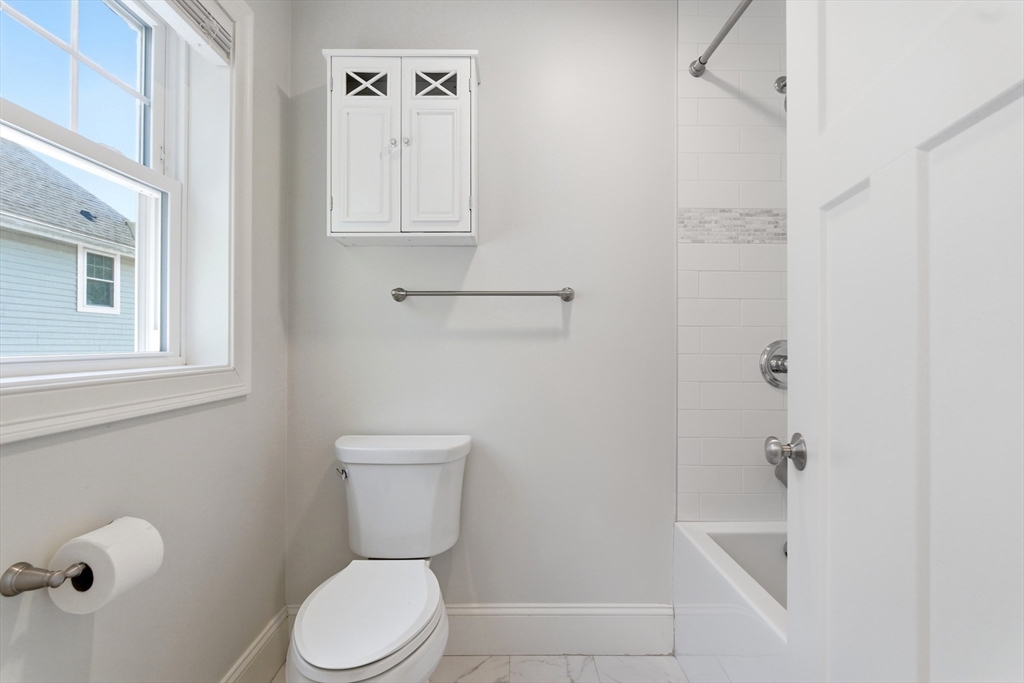 33 Charles St #33, Watertown, MA Photo #23