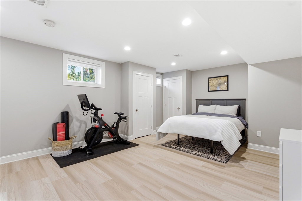 33 Charles St #33, Watertown, MA Photo #26