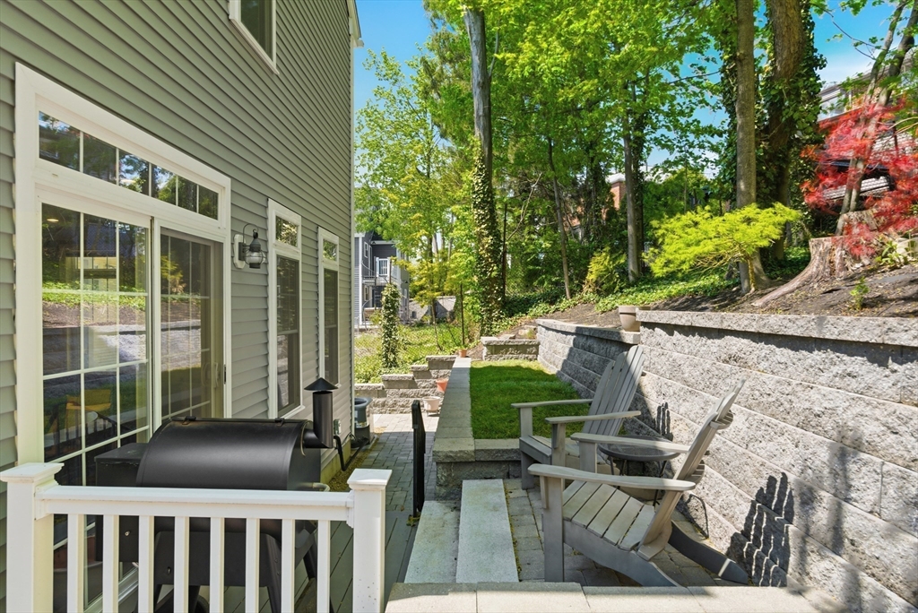 33 Charles St #33, Watertown, MA Photo #12