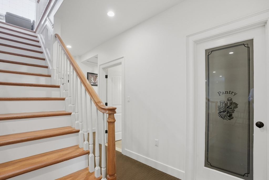 1 Twin Springs Drive, Saugus, MA Photo #20