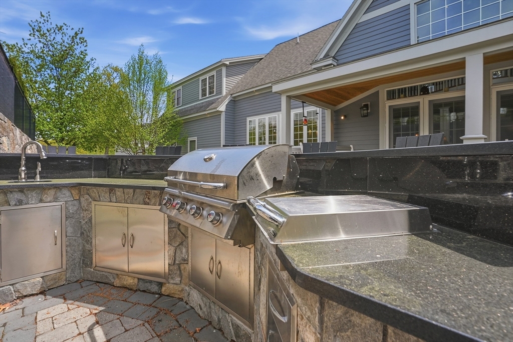 1 Twin Springs Drive, Saugus, MA Photo #40