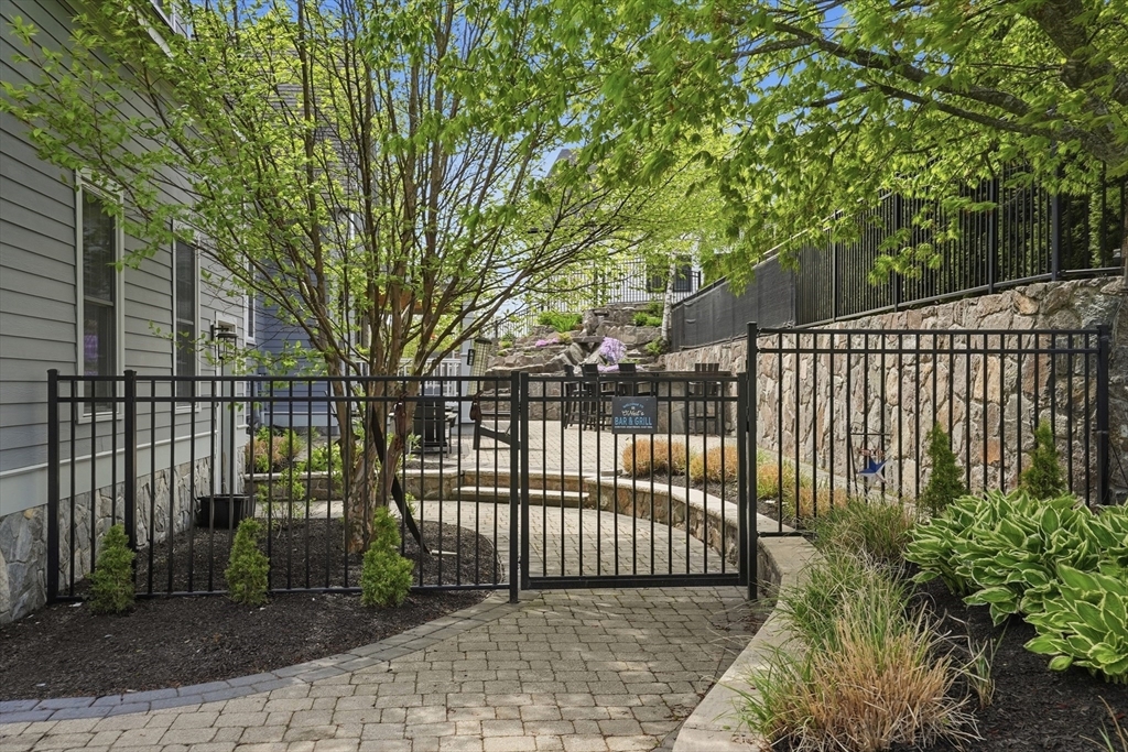 1 Twin Springs Drive, Saugus, MA Photo #42