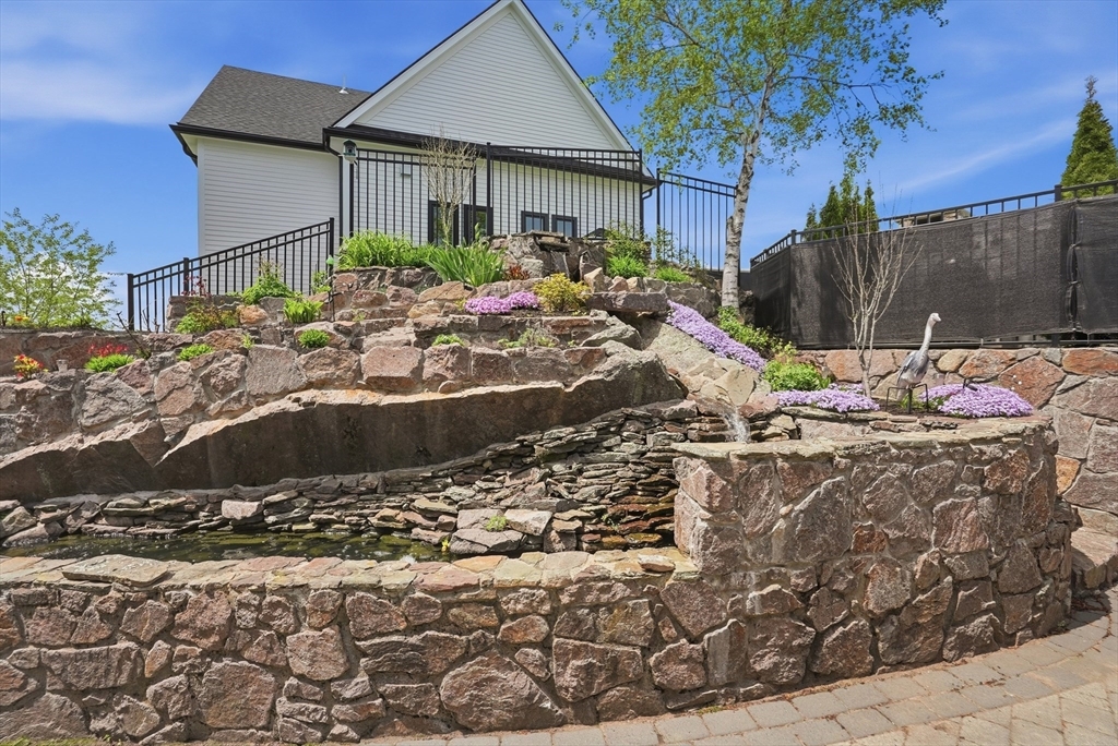 1 Twin Springs Drive, Saugus, MA Photo #37