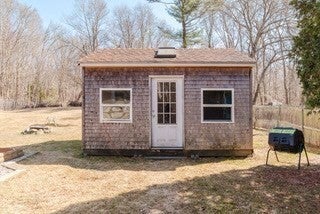 102 Robert St 102