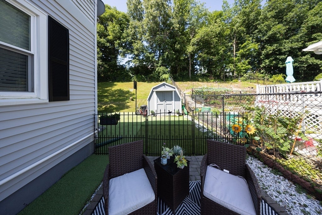 37 Parsons Hill Dr B