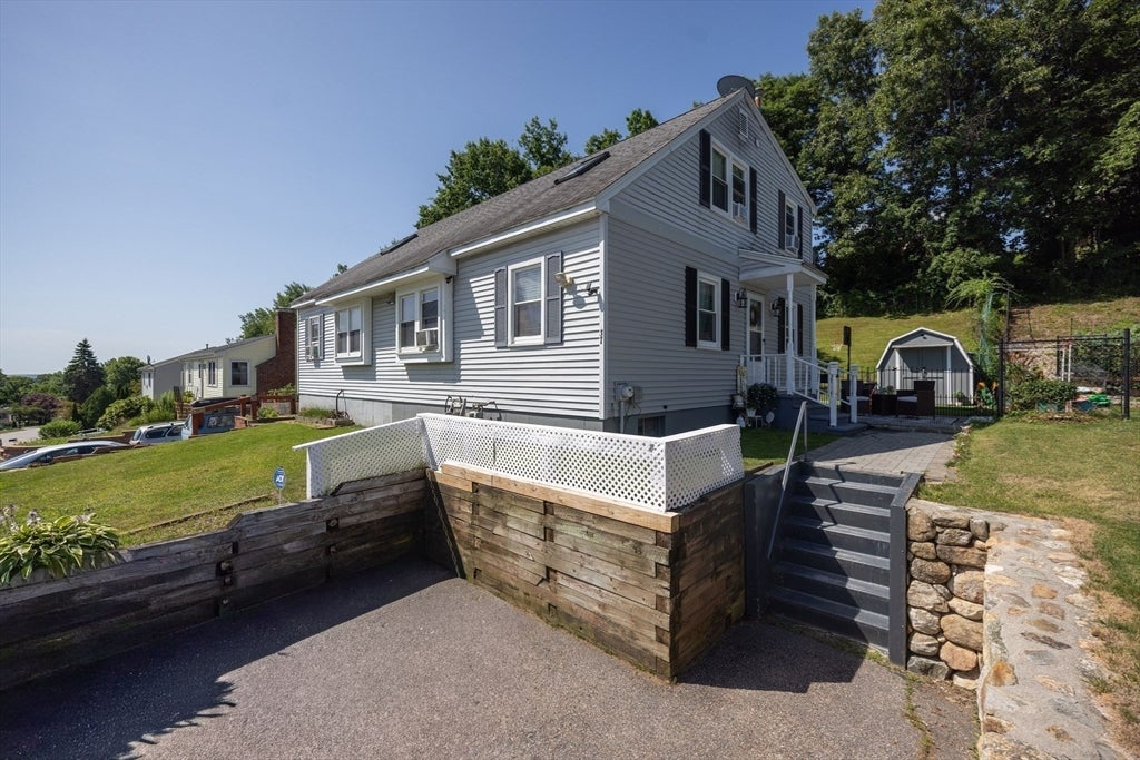 37 Parsons Hill Dr B