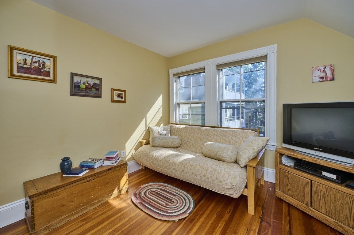 19 Brown Ave, Boston, MA Photo #15