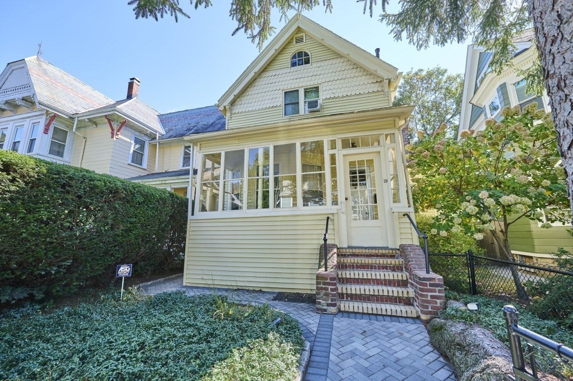 Photo of 19 Brown Ave, Boston, MA