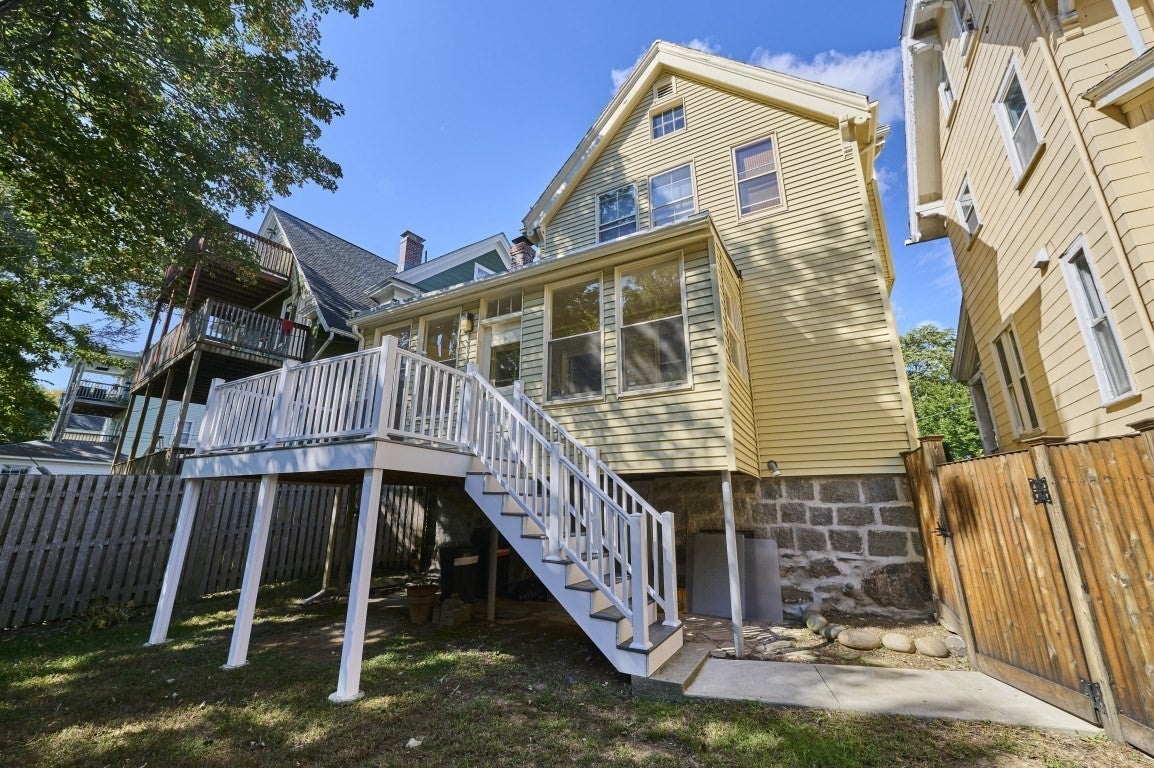 19 Brown Ave, Boston, MA Photo #23