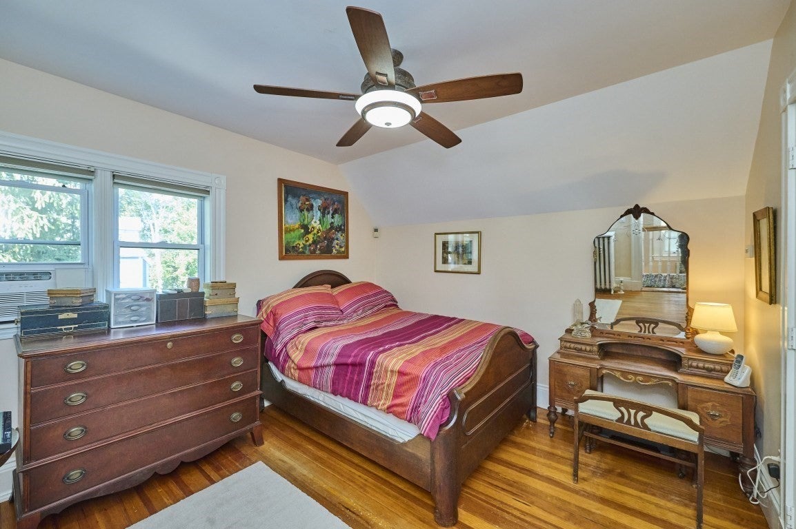 19 Brown Ave, Boston, MA Photo #13