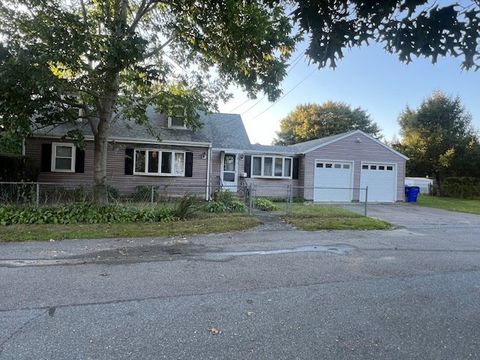 3 Maple St Bourne MA 02532