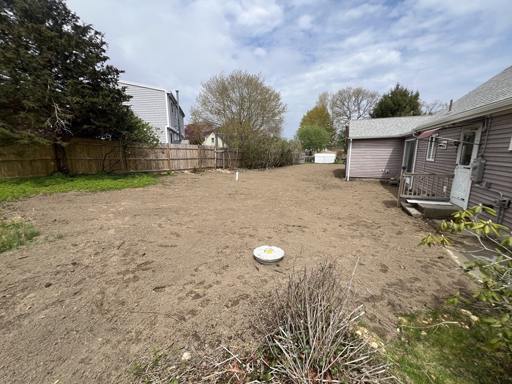 3 Maple St