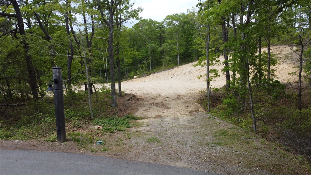 128 Ellisville Rd