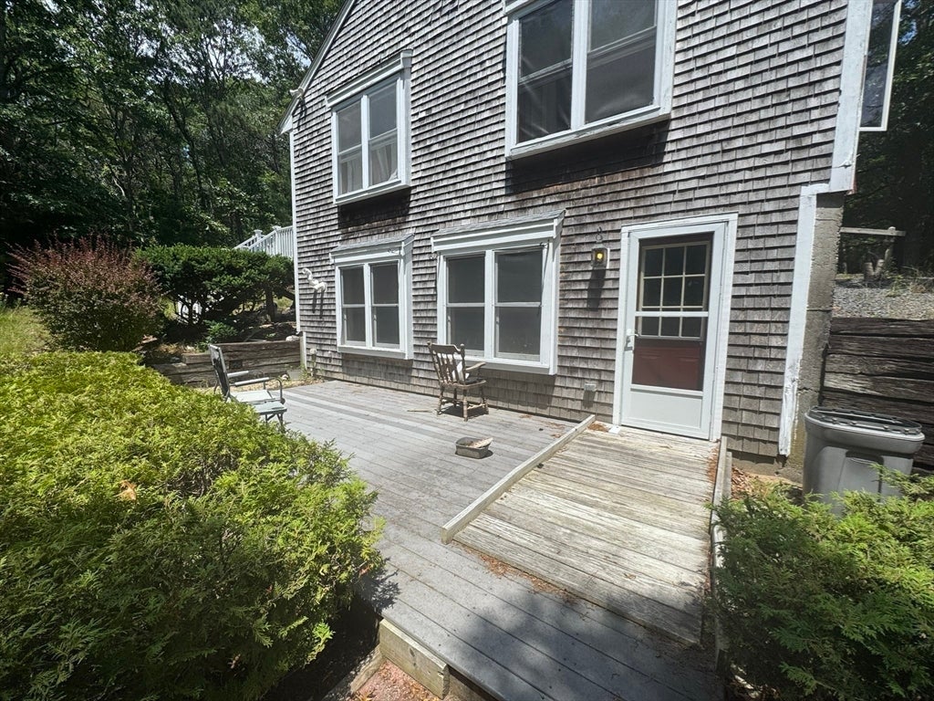 75 Donna Dr