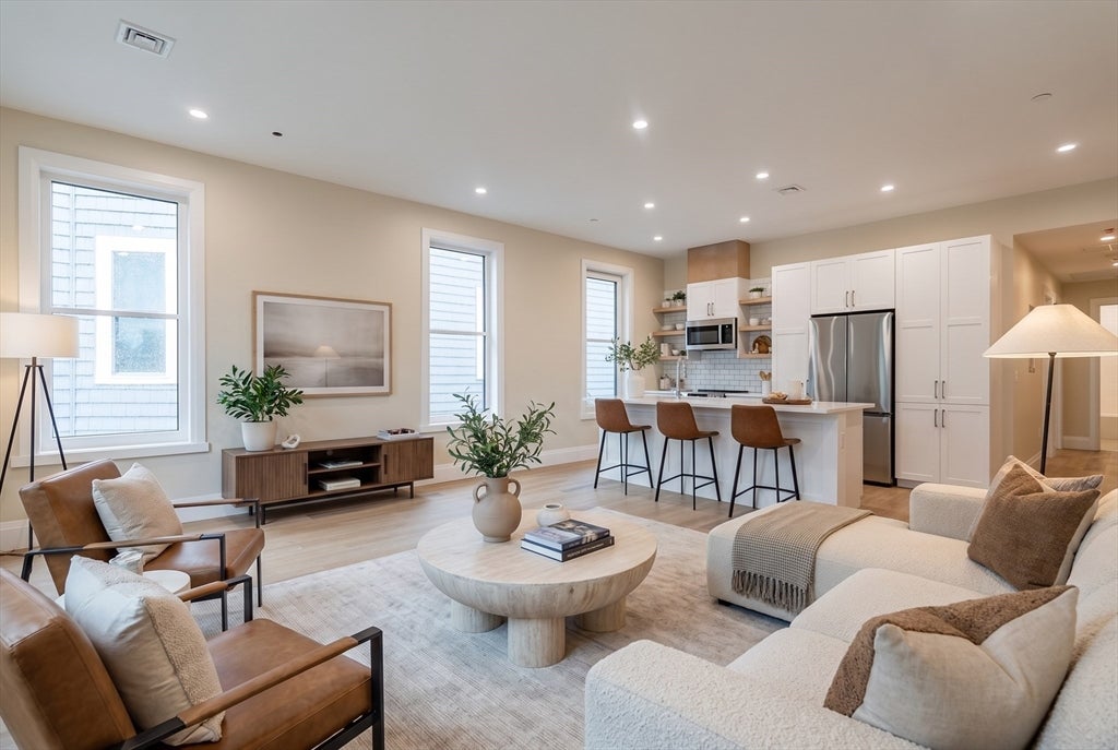 841 Columbia Road #6, Boston, MA, 841 Columbia Road #6, Boston, MA Photo #1